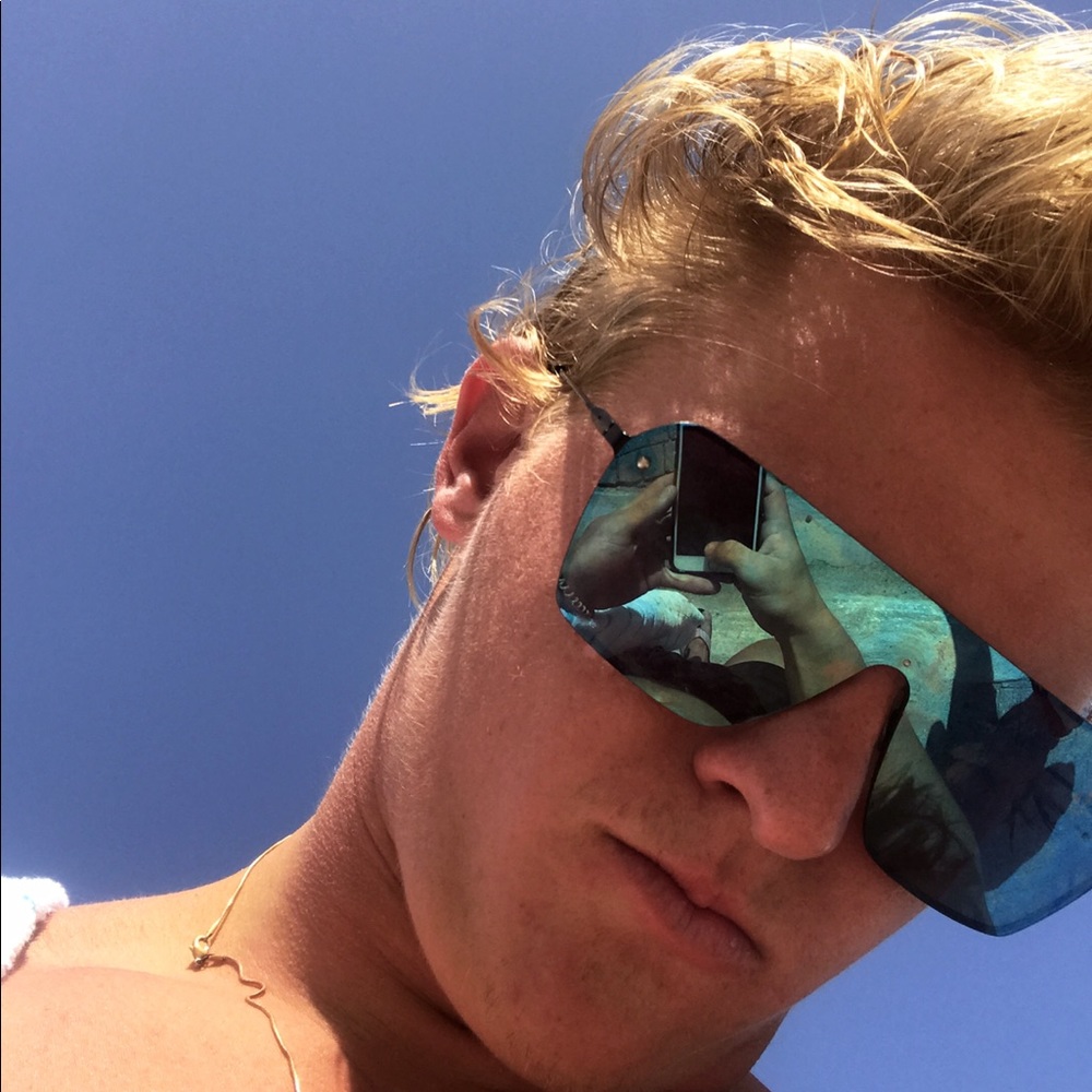 Meet your Posher, Evan